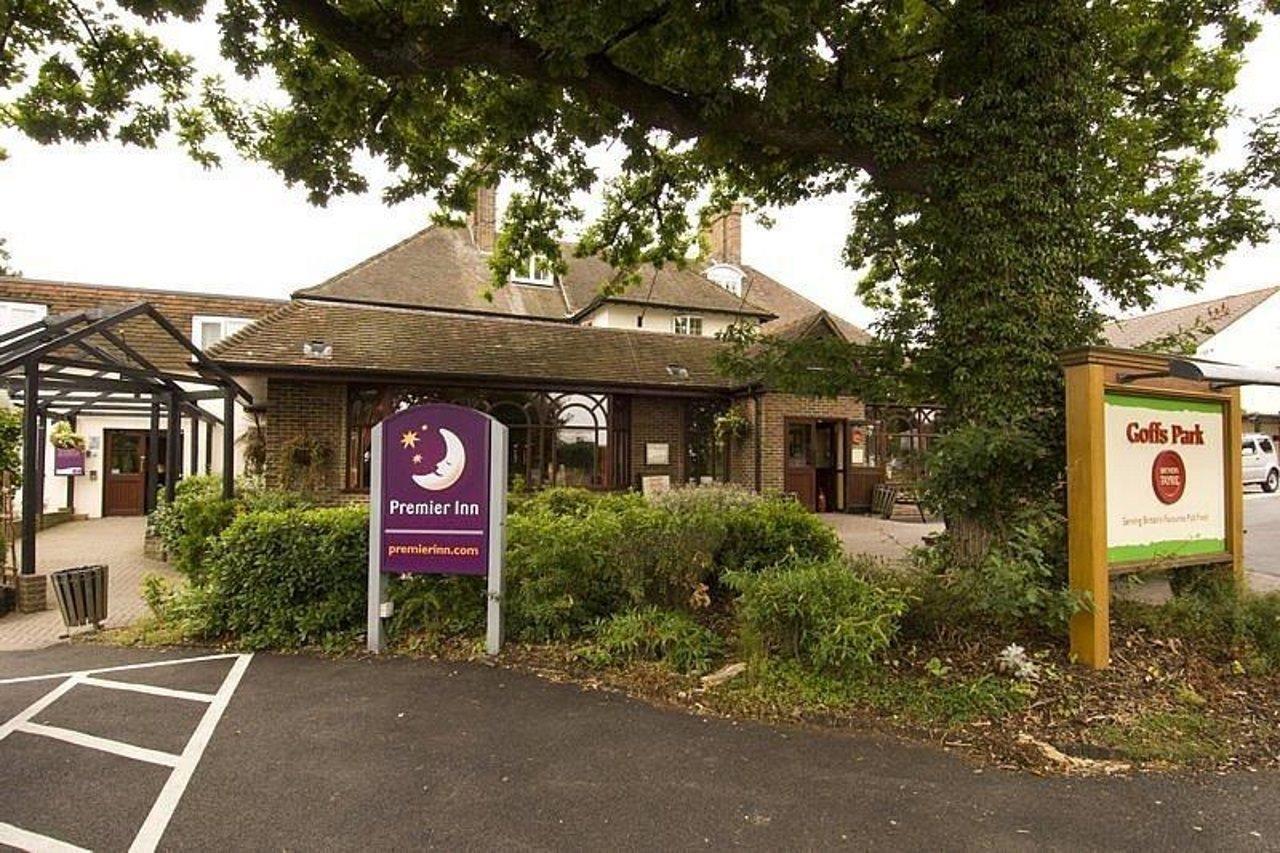 Premier Inn Gatwick Crawley Ngoại thất bức ảnh